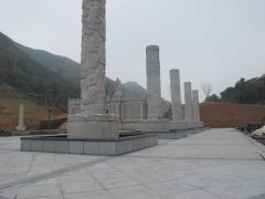 三字经柱