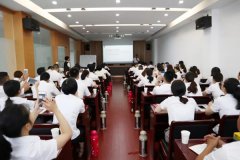 杨桂荣总裁赴苏州香山公墓培训会授课